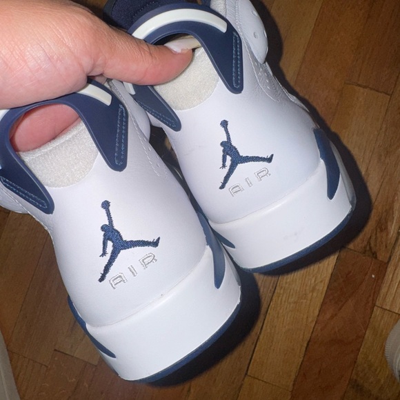 Jordan retro 6 (Mens) - Picture 7 of 9